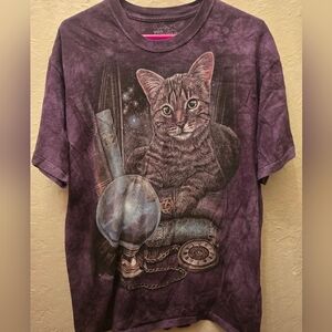 The Mountain Cat Graphic Tee – Witchy Crystal Ball Vintage Style